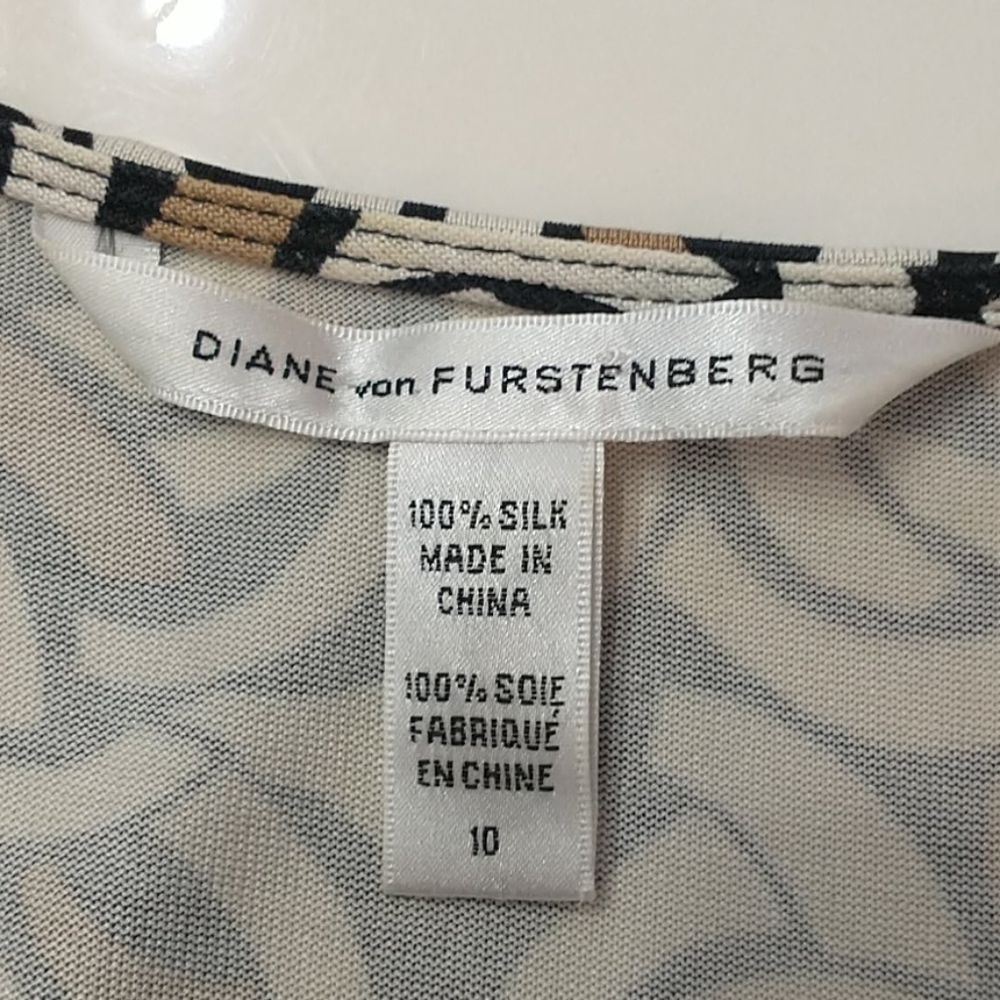 Dvf Wrap Dress - image 3